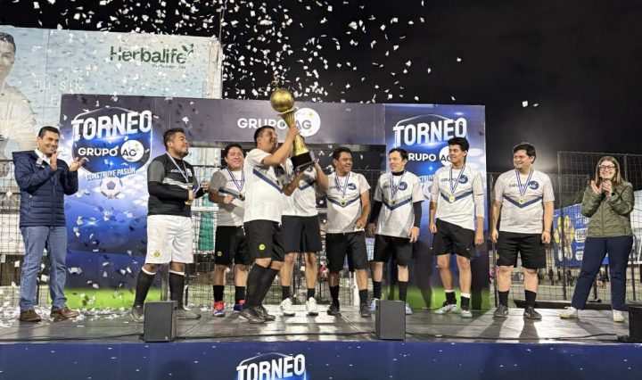 Foto 2 Equipo ganador GrupoAG 