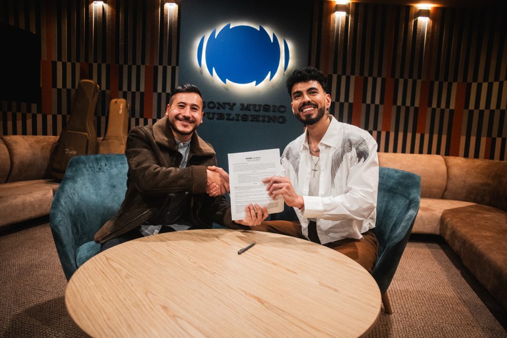 Voelin firma con Duro y Sony Publishing (2)