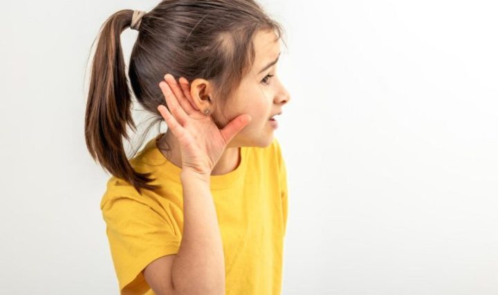 La pérdida auditiva en la infancia: identificación temprana y su impacto en el desarrollo