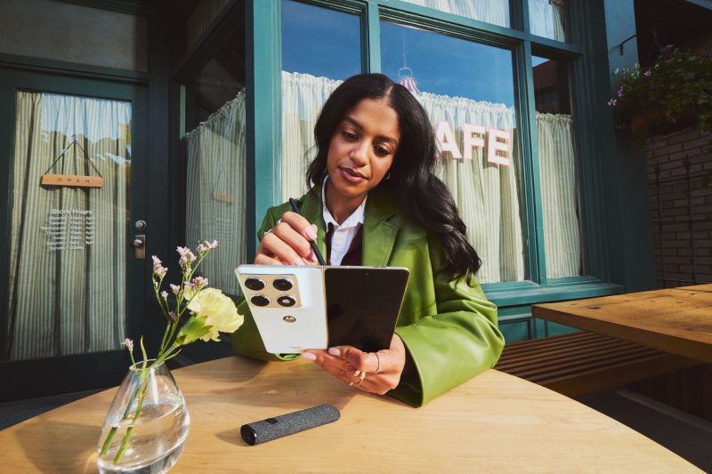 Motorola presenta nuevos dispositivos insignia e innovaciones basadas en inteligencia artificial en Lenovo Tech World 2026