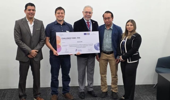 SIUCOM es seleccionada por el Challenge Fund FIID para fortalecer la inclusión financiera y la resiliencia climática en el sector agrícola de Guatemala