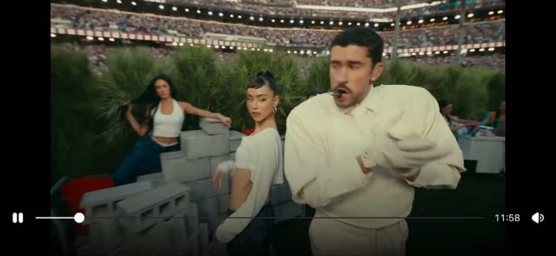 Guatemalteca participa en el show de medio tiempo del Super Bowl junto a Bad Bunny y ondea la bandera nacional ante millones de espectadores