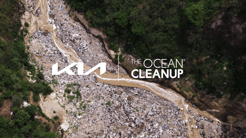 Kia impulsa la limpieza de ríos en Guatemala junto a The Ocean Cleanup