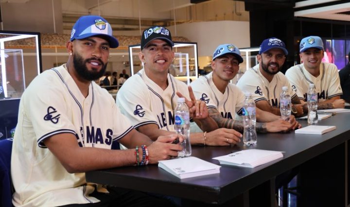 COMUNICACIONES FC Y NEW ERA PRESENTAN UNA COLECCIÓN QUE CELEBRA LA IDENTIDAD CREMA