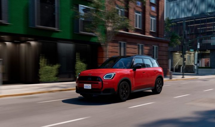 Tradición, creatividad y aventura: vivir la Semana Santa guatemalteca sobre ruedas