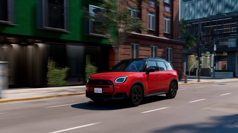 Tradición, creatividad y aventura: vivir la Semana Santa guatemalteca sobre ruedas