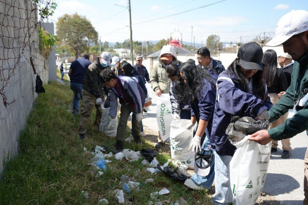 Jornada lilmpieza Huehuetenango Fundación Azteca Guatemala