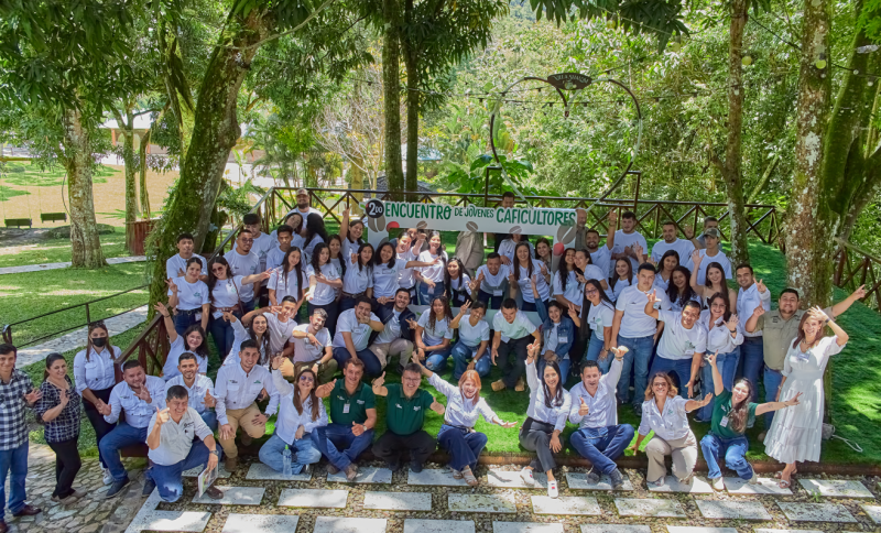 Nestlé continúa impulsando la capacitación de jóvenes caficultores en la región