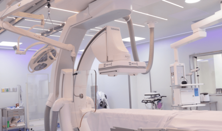 Hospital El Pilar inaugura la primera Sala Híbrida de Hemodinamia en Guatemala que integra cirugía cardiovascular, intervencionista y neurovascular