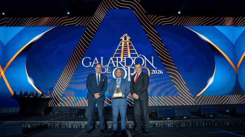 BANRURAL recibe por tercer año consecutivo el Galardón de Oro FHA por financiar la mayor cantidad de viviendas de interés social