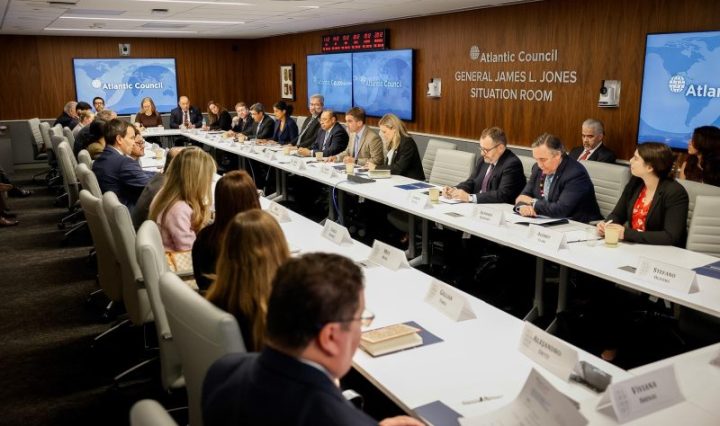 GUATEMALA CONSOLIDA EN WASHINGTON UNA AGENDA CONJUNTA PARA IMPULSAR INVERSIÓN, INFRAESTRUCTURA Y COMPETITIVIDAD