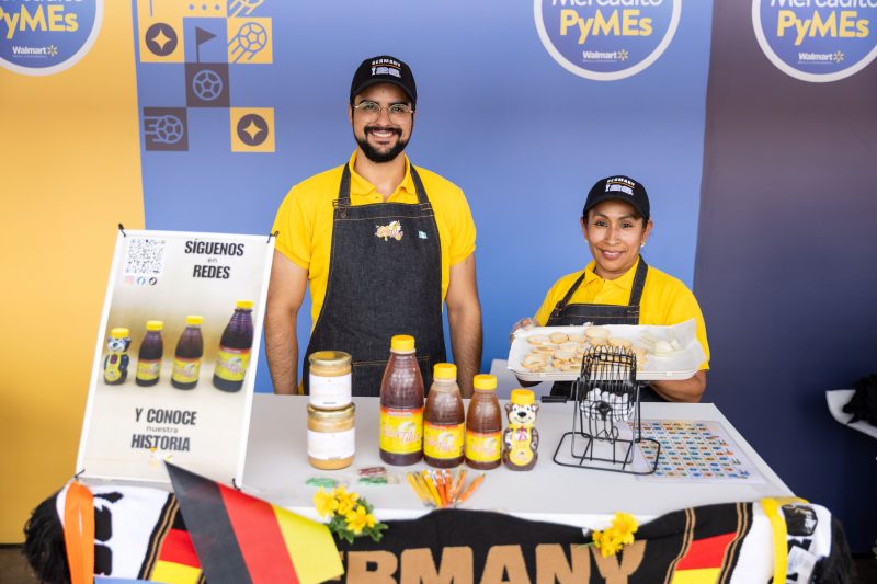 Walmart promueve el desarrollo de sus proveedores locales a través de "Mercaditos PyMEs"