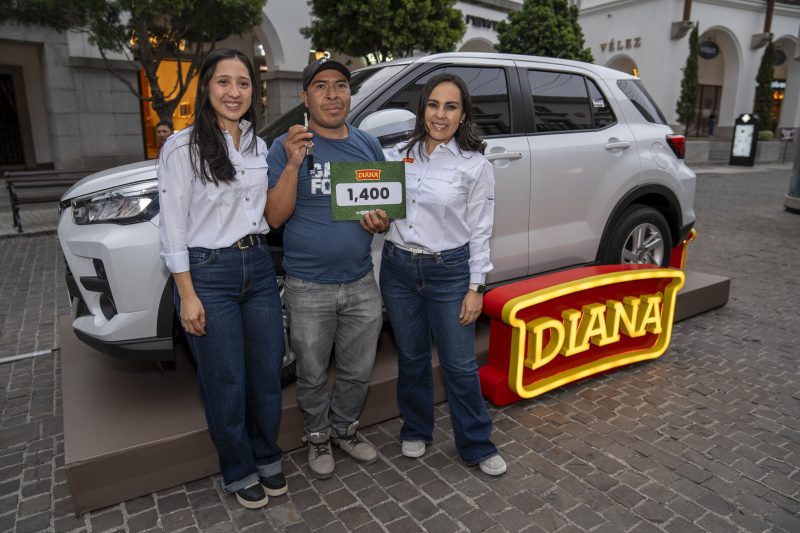 DIANA hace entrega del gran premio por su campaña “Meté gol y ganá con DIANA”