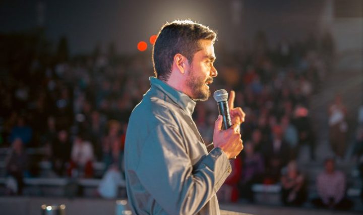 JAYRO BUSTAMANTE PRESENTA “CORDILLERA DE FUEGO” EN UNA NOCHE QUE CELEBRÓ EL CINE GUATEMALTECO