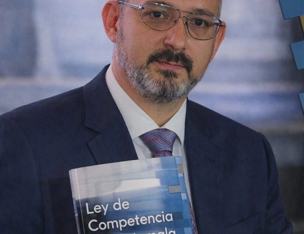 Comunicado Lanzan libro Ley de Competencia