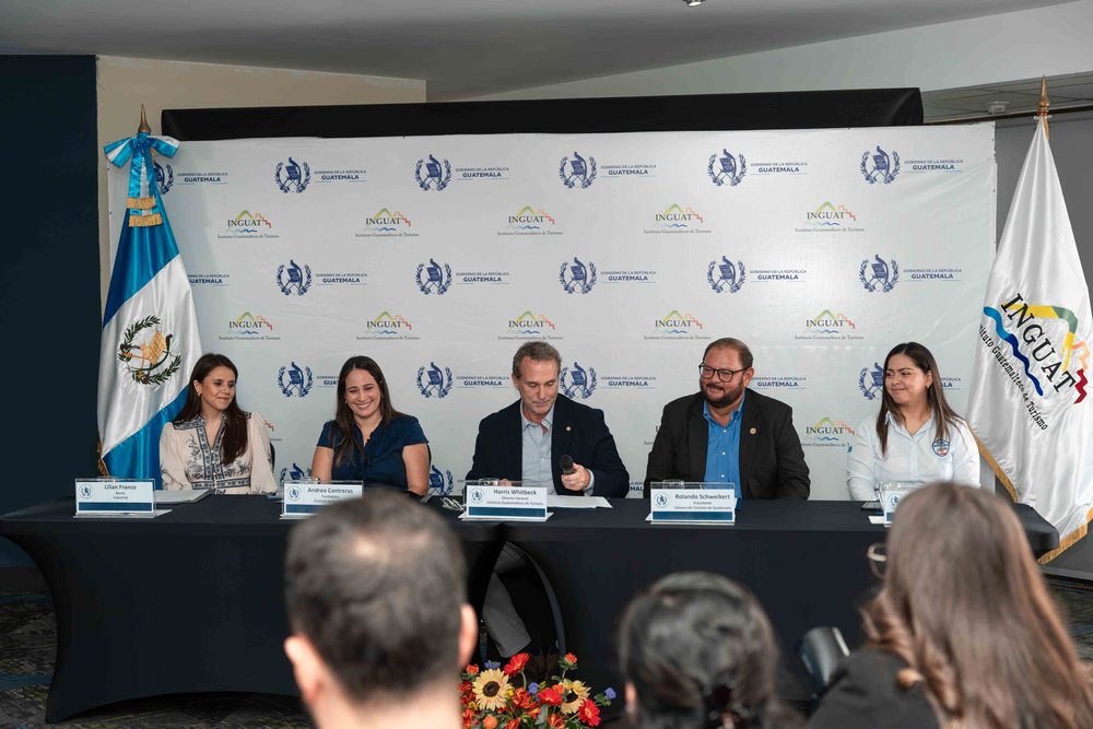 Festival de las Flores celebra 10 años en La Antigua Guatemala y llega por primera vez a Isla de Flores, Petén
