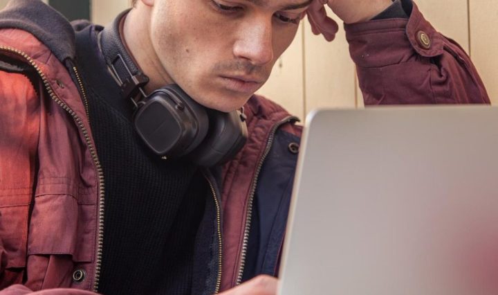 La evolución del grooming en línea - cómo los agresores captan a niños y adolescentes en nuevos entornos digitales