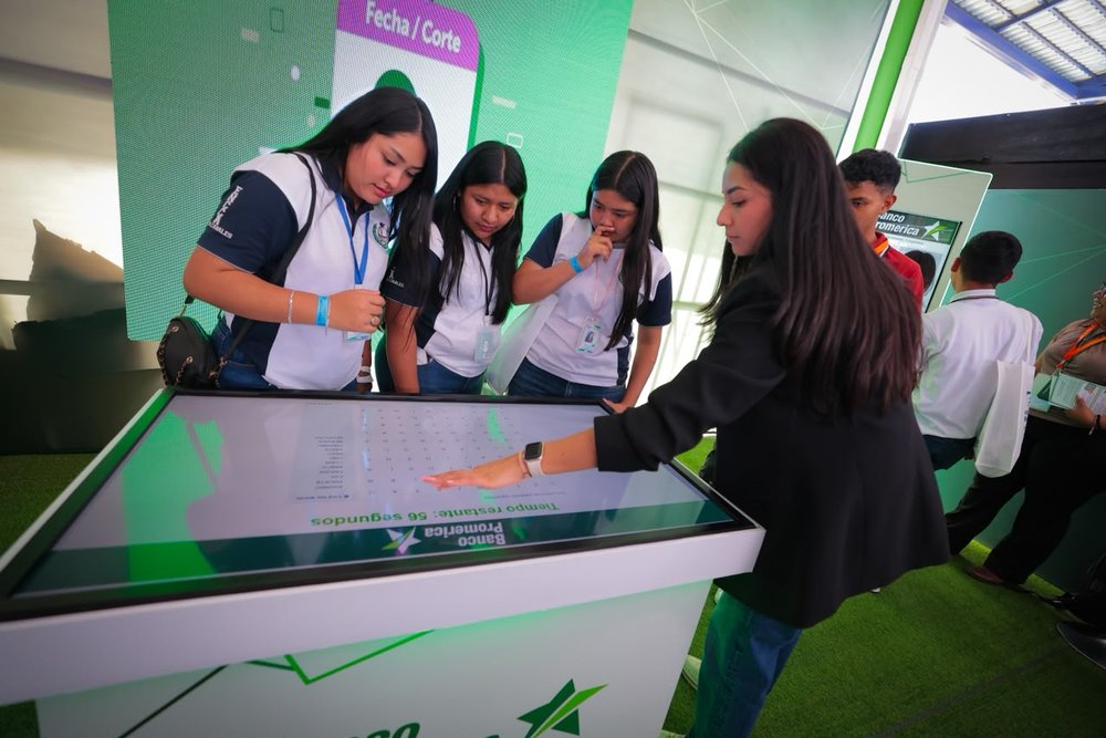 Más de 9 mil jóvenes fortalecieron sus conocimientos sobre finanzas personales durante la II Feria de Educación Financiera