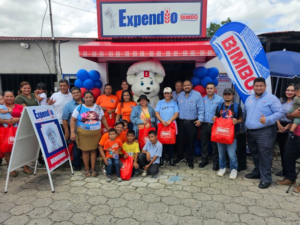Bimbo guatemala fortalece a huellas de amor con un nuevo expendio son sentido social