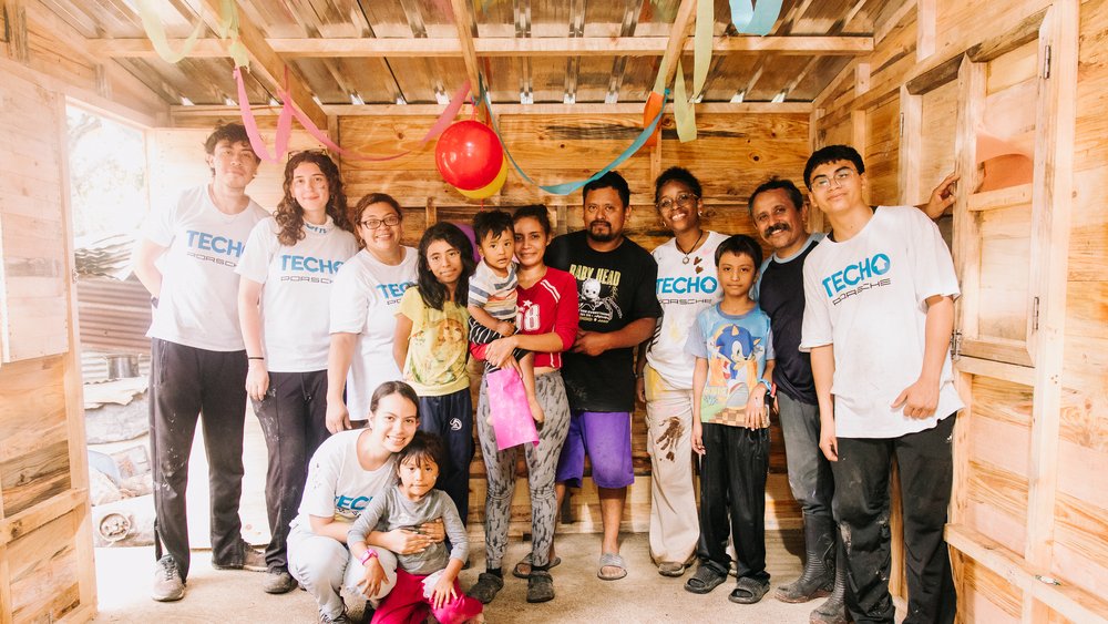 RVPN Porsche, Grupo Los Tres y TECHO llevan nuevas oportunidades de vivienda a familias de Las Lomas de Aguacapa, Pueblo Nuevo Viñas - revisado
