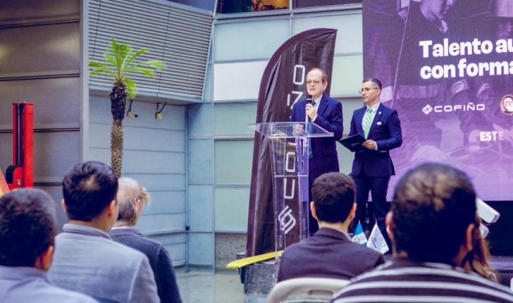 Alianza industria-academia forma talento especializado en el sector automotriz mediante el modelo suizo de formación dual
