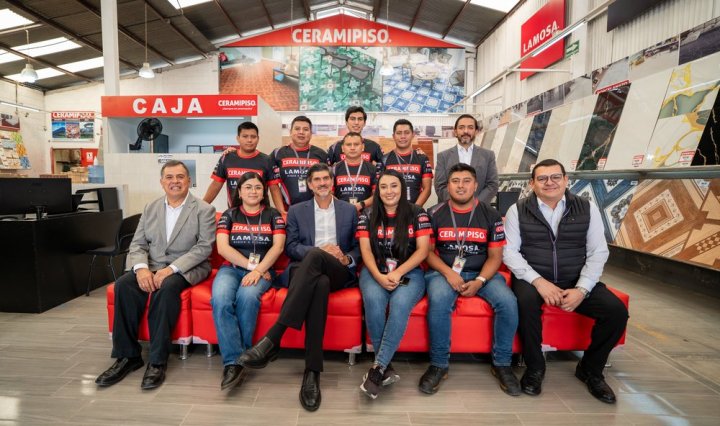 Ceramipiso celebra 13 años construyendo hogares en Guatemala