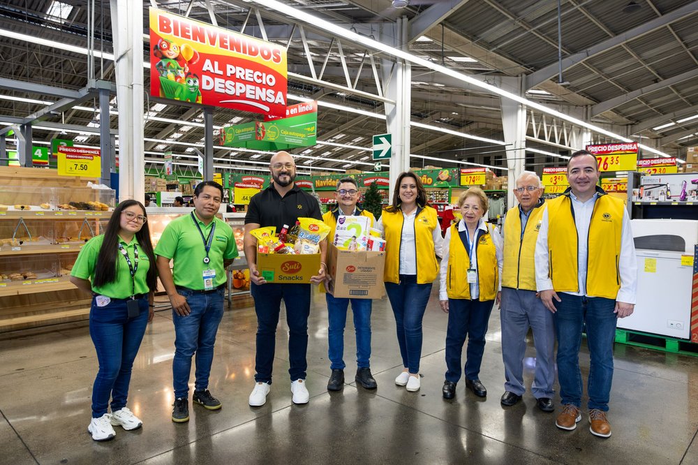 CP Walmart alianza con Club de Leones GT VF