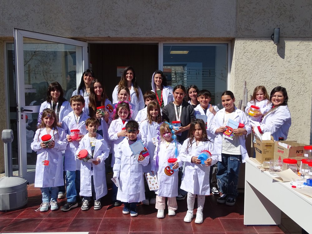 Henkel ampliará significativamente su iniciativa científica global «Mundo de Investigadores»