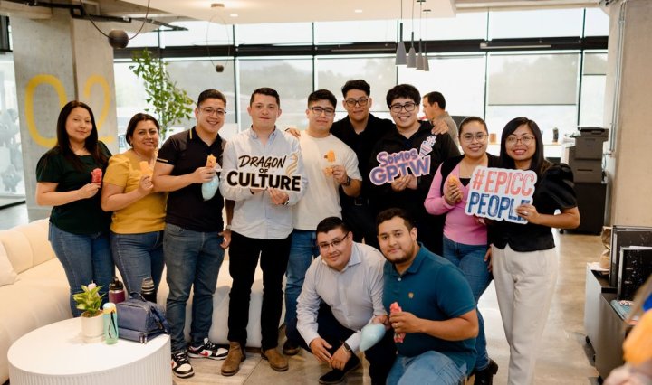 ÍNTEGRO es galardonada en los Dragon Awards of Happiness