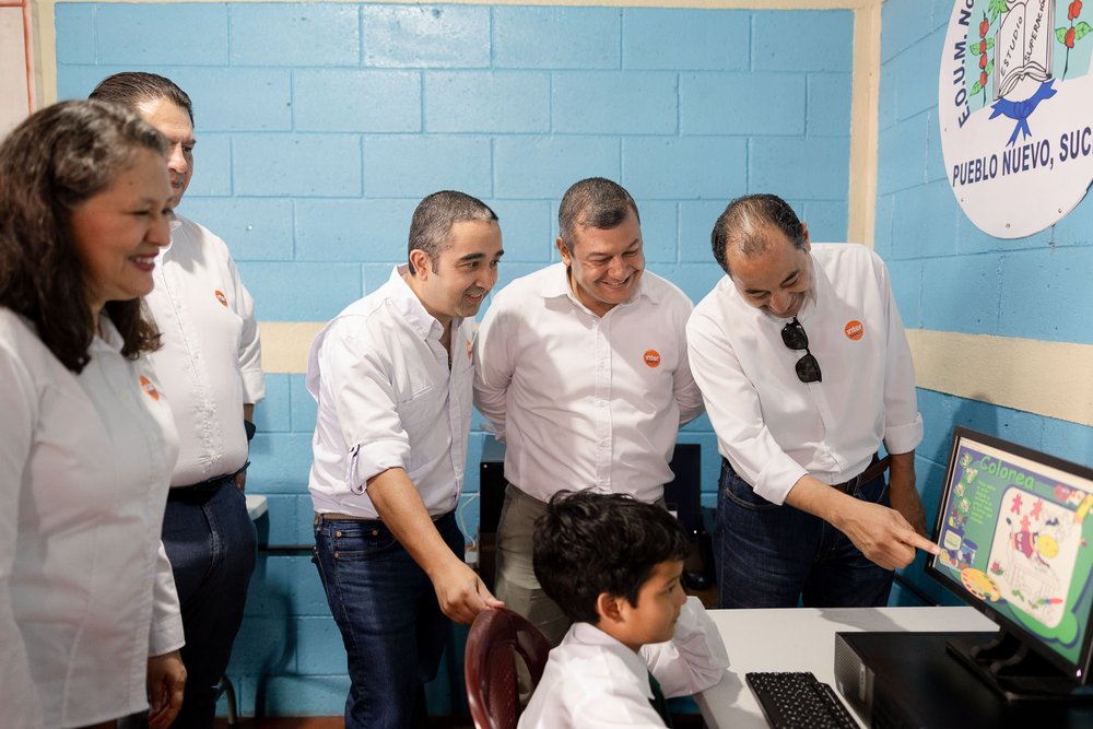 InterBanco impulsa la transformación educativa en Pueblo Nuevo