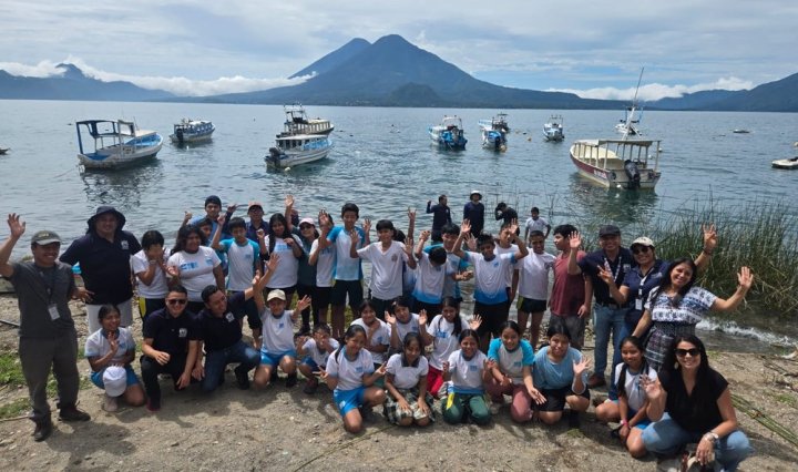 Más de 3,500 estudiantes fortalecen su compromiso con el Lago de Atitlán a través de Educando para Conservar