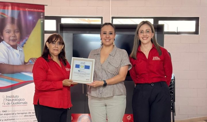 Neurorun transforma kilómetros en oportunidades instituto neurológico de guatemala recibe donativo de q600,000