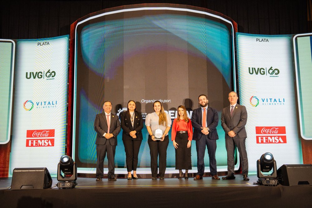 Reconocen a Mipymes del sector de alimentos y bebidas por su aporte al desarrollo sostenible del país